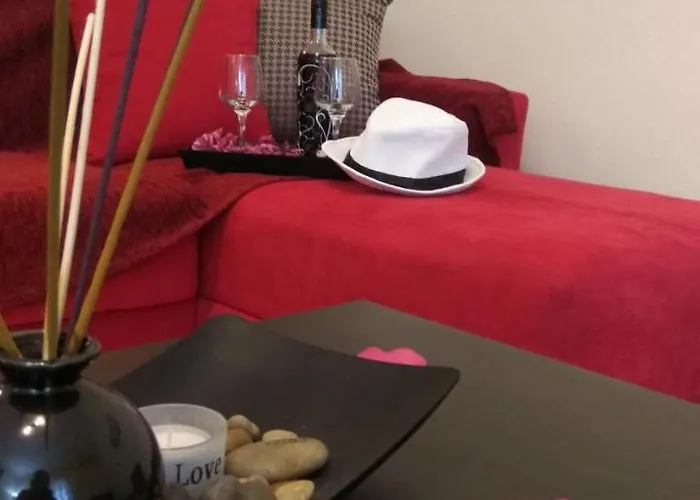 Georgia's * يميناريا